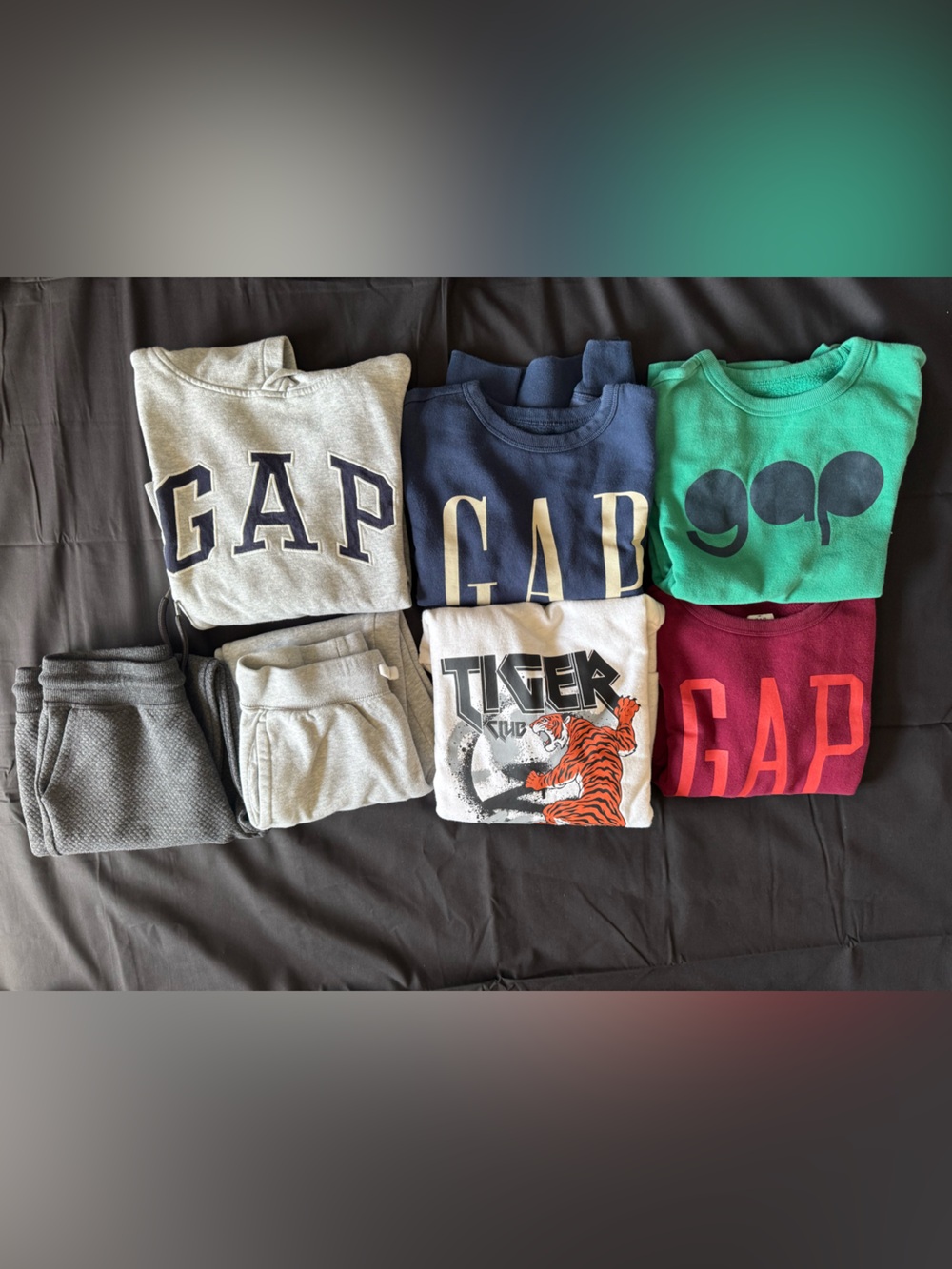Like New! Bundle Of Gap Boys Sweatshirts and Pants